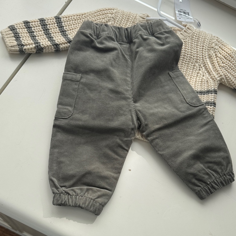 Quincy Mae Cream and Gray Kids Matching Set - Picture 6 of 6